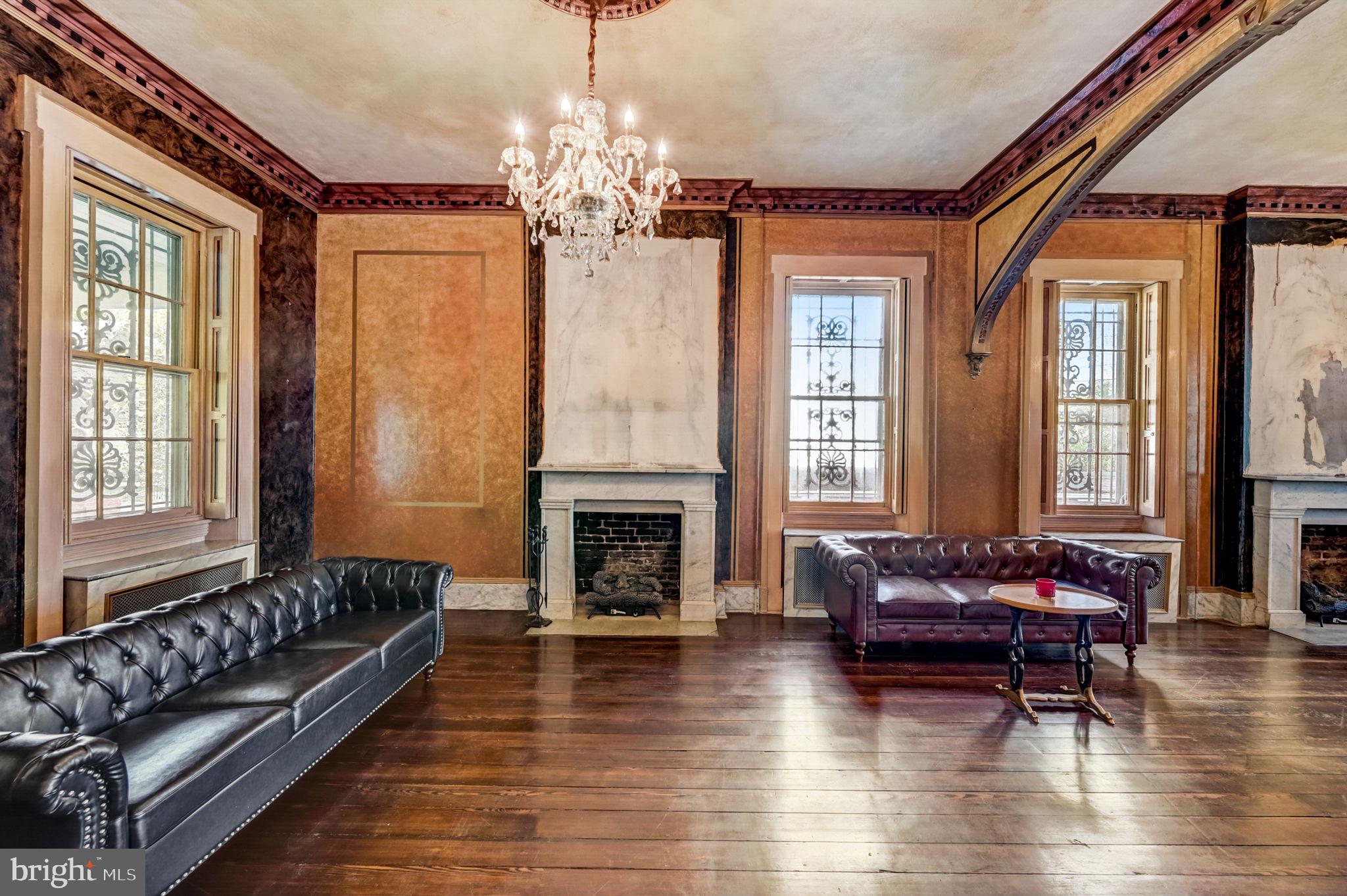 2 Walnut St