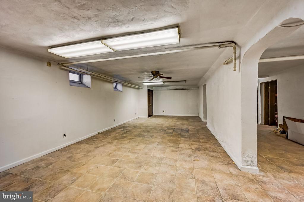 2 Walnut St