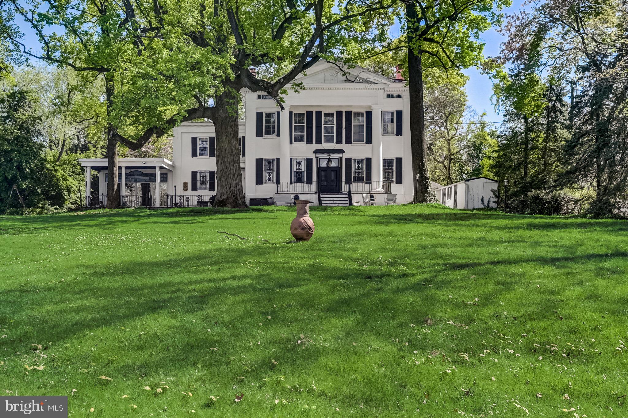 2 Walnut St