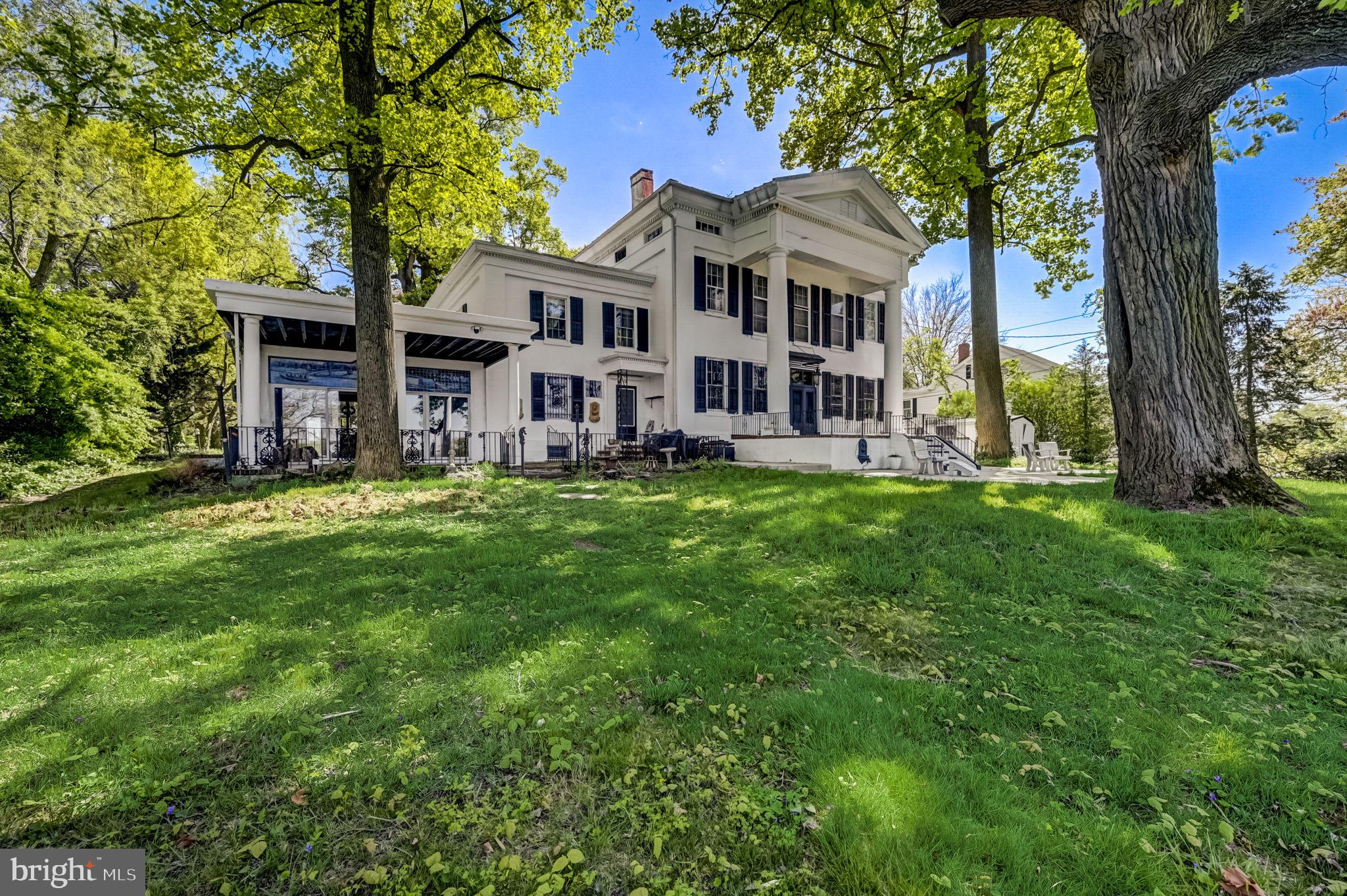 2 Walnut St