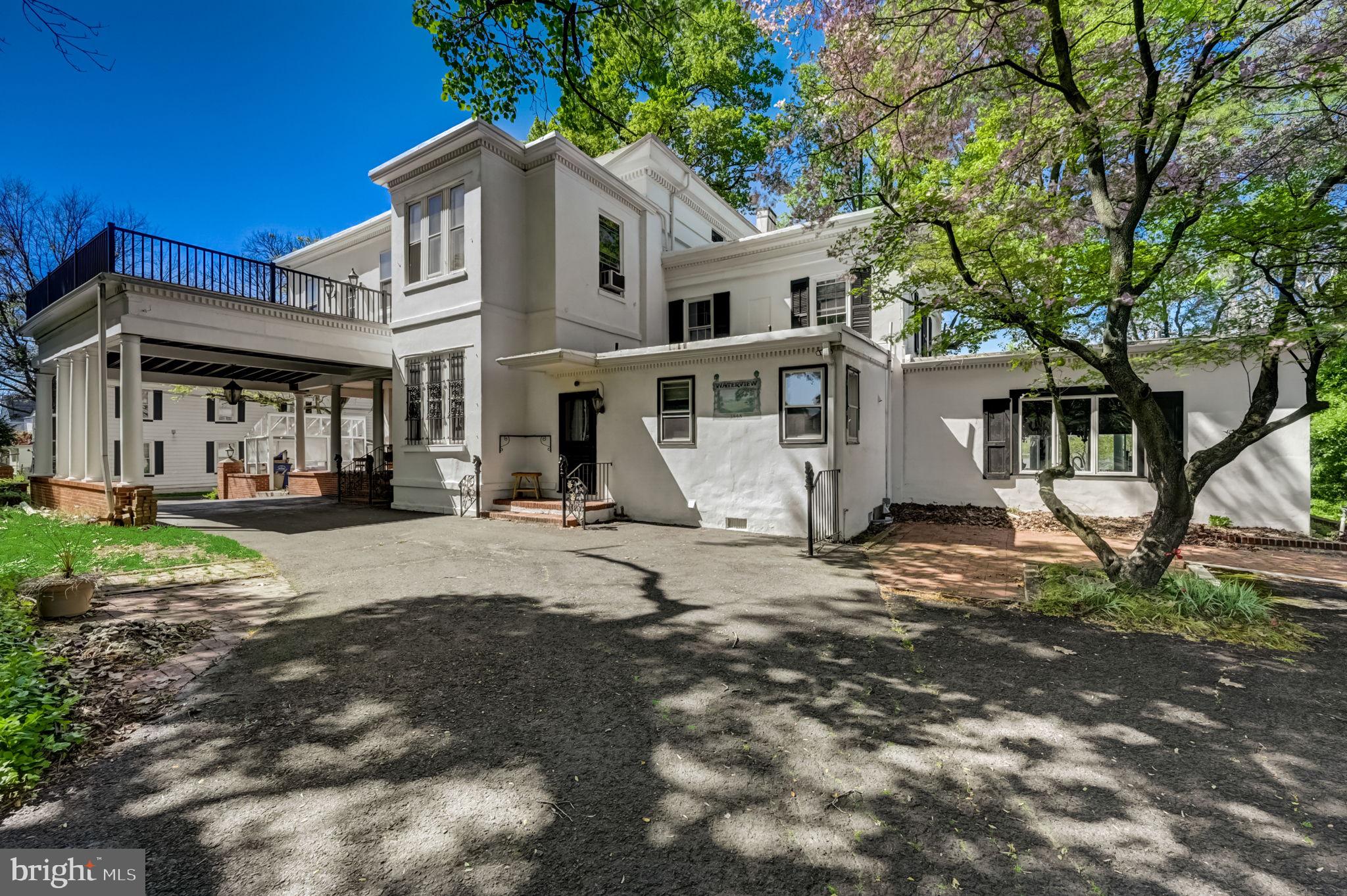 2 Walnut St