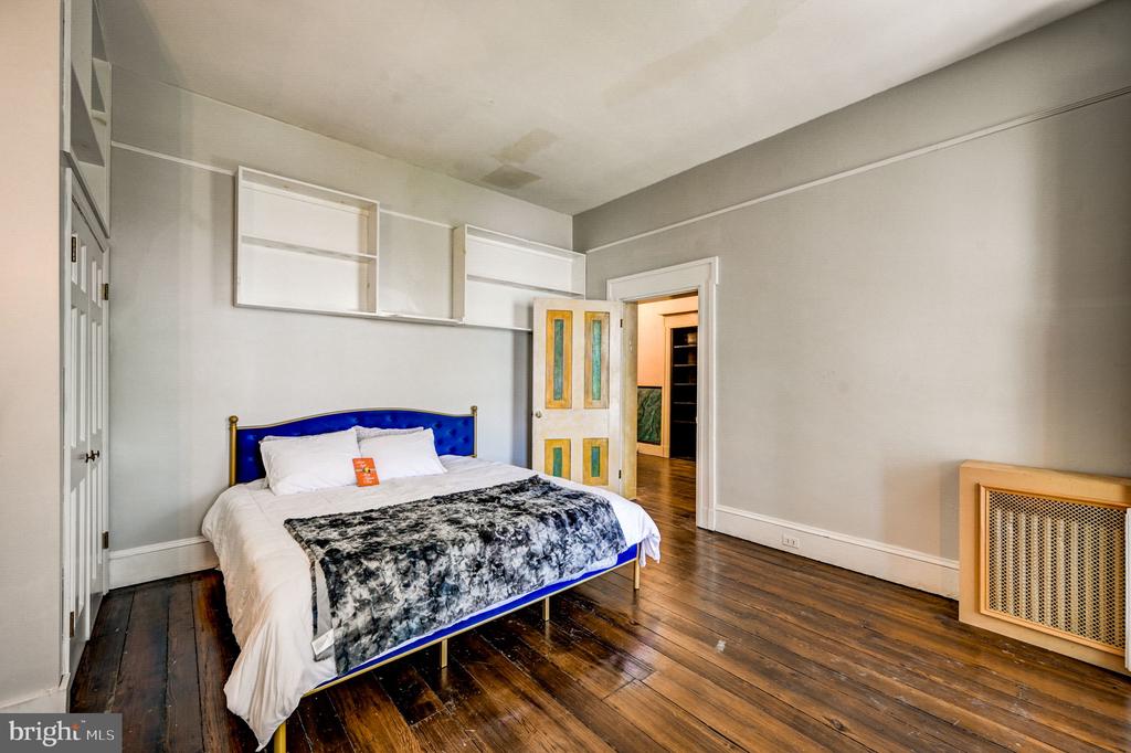 2 Walnut St