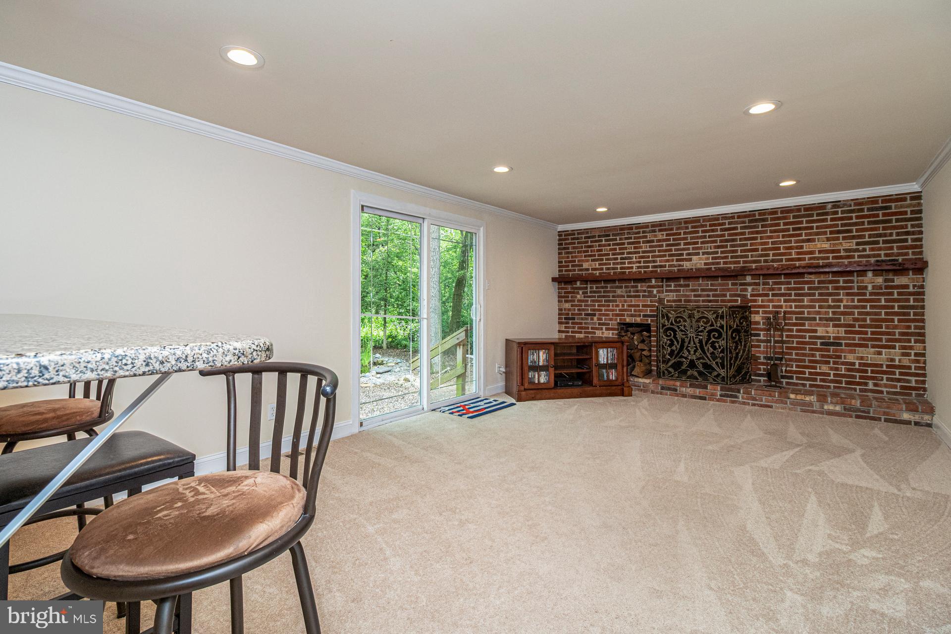 23 DERBY COURT