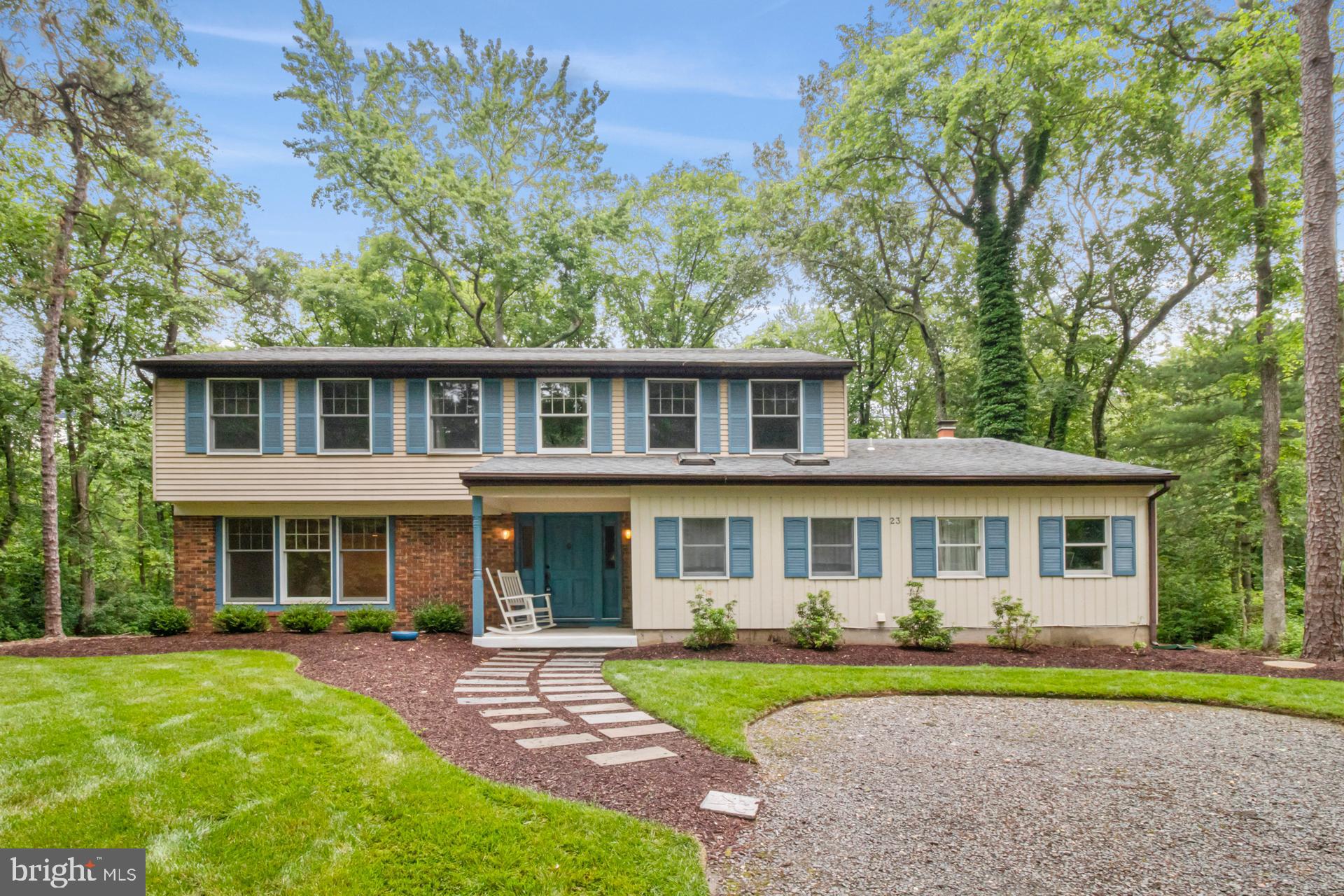 23 DERBY COURT