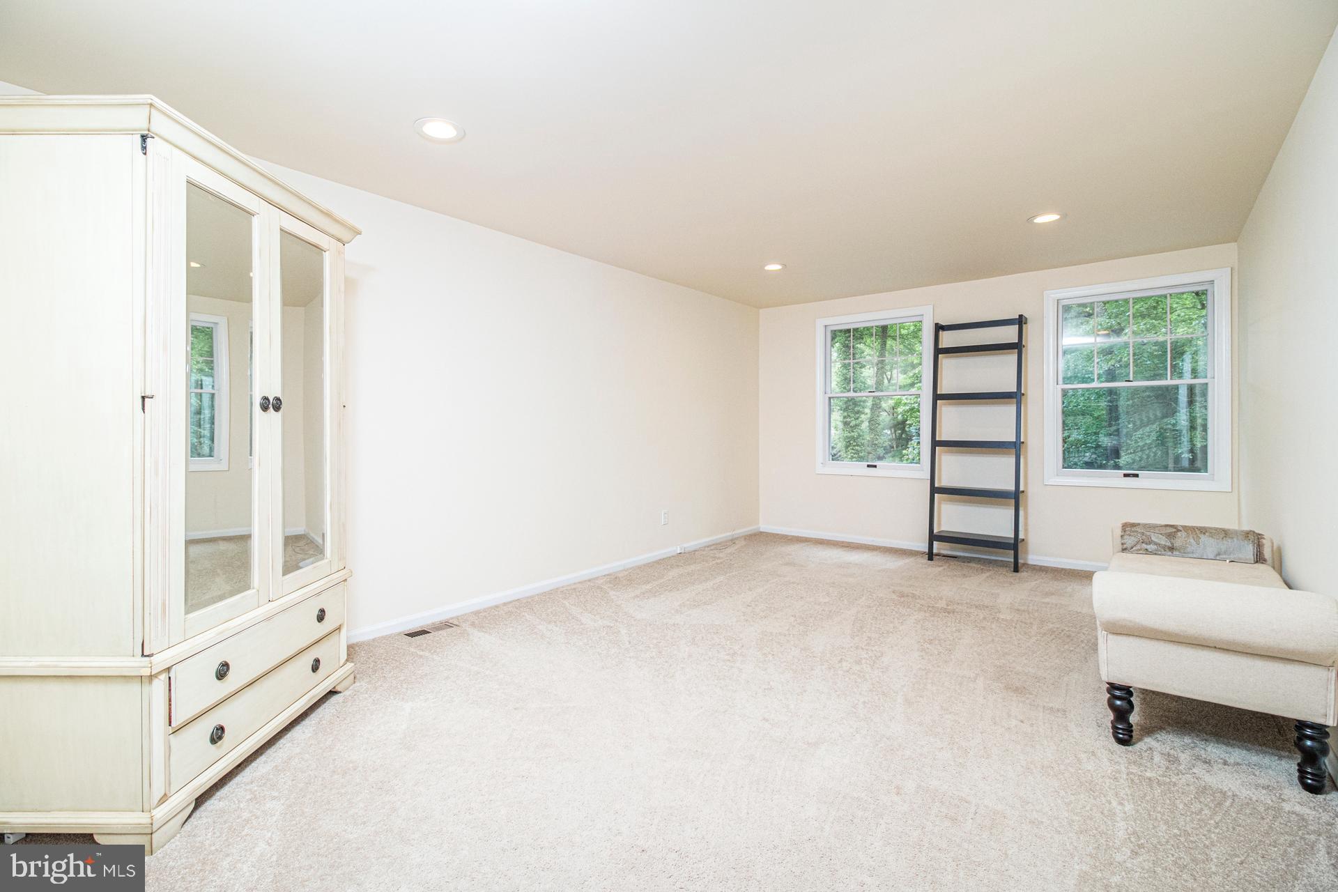 23 DERBY COURT