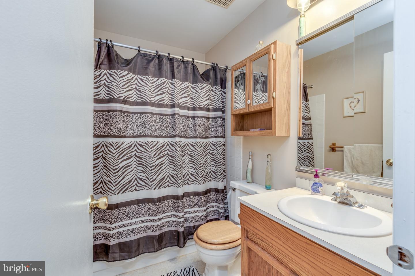 2126 HARBOUR DRIVE 2126