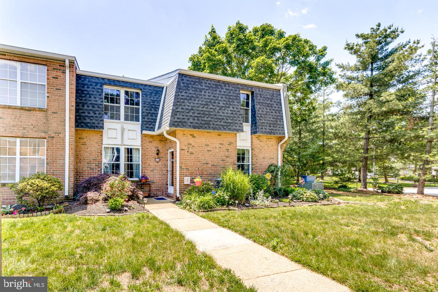 2126 HARBOUR DRIVE 2126