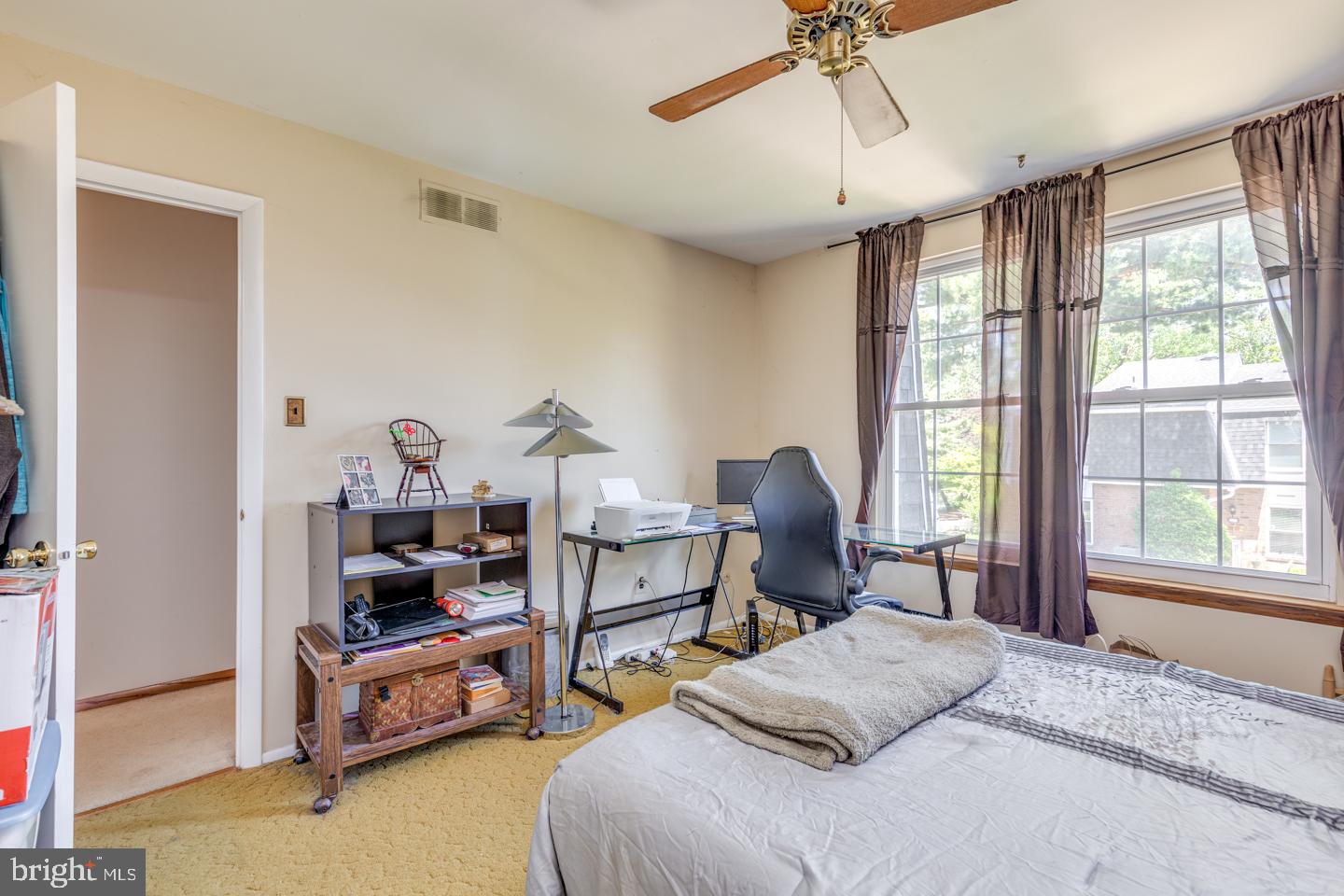 2126 HARBOUR DRIVE 2126