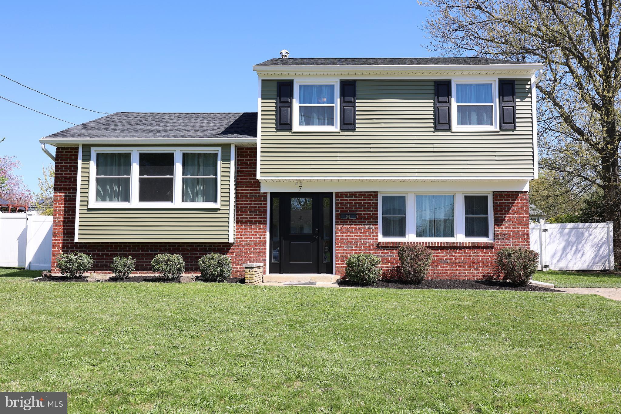 7 Abington Ave