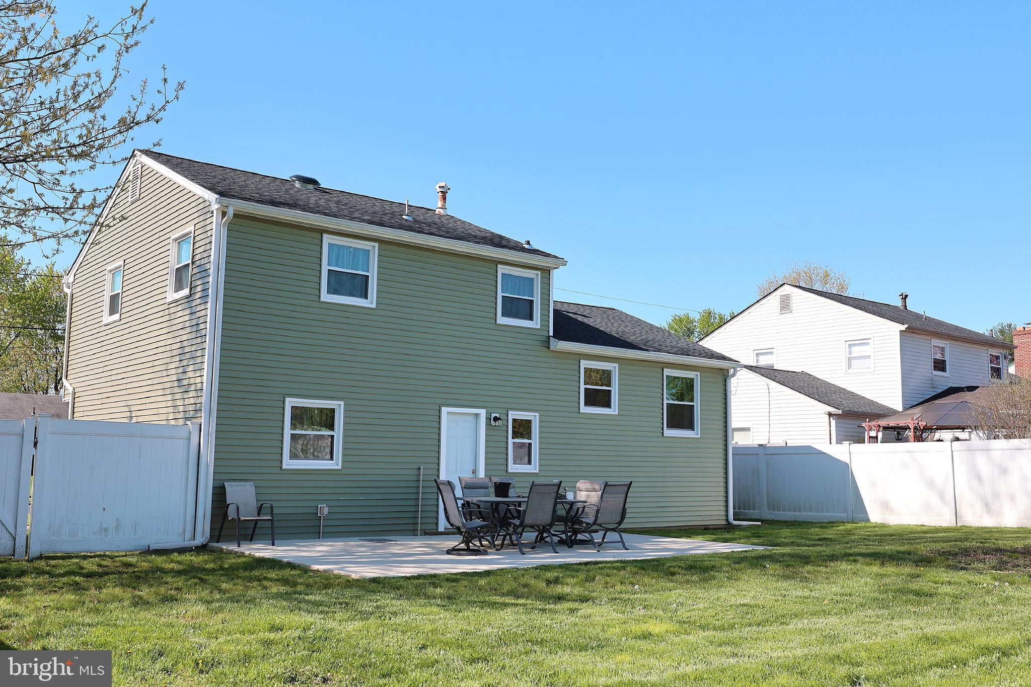 7 Abington Ave