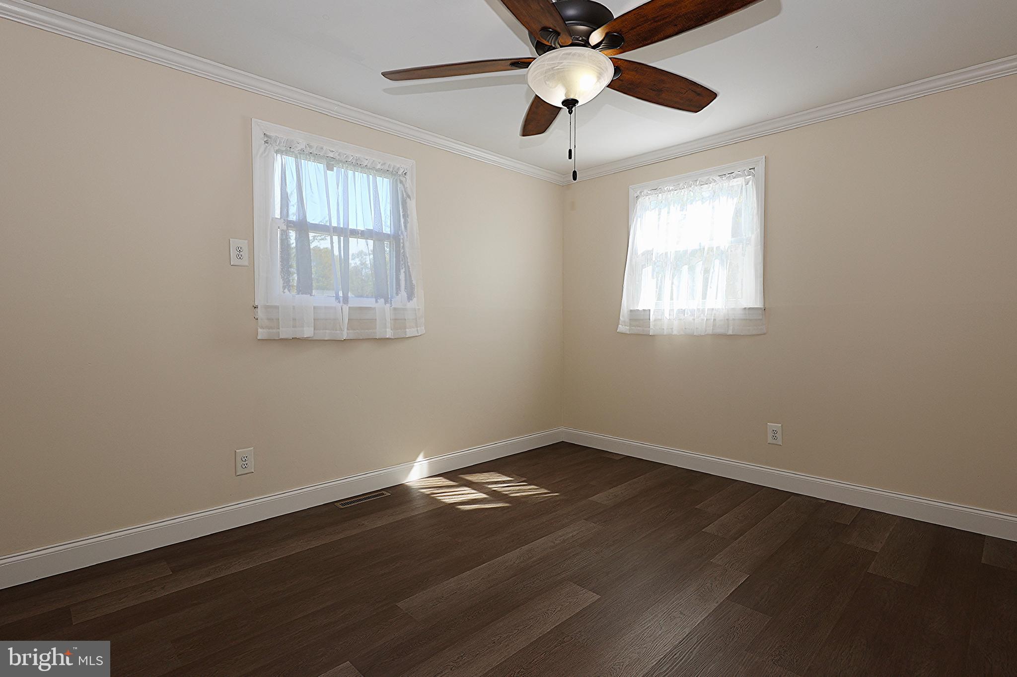 7 Abington Ave