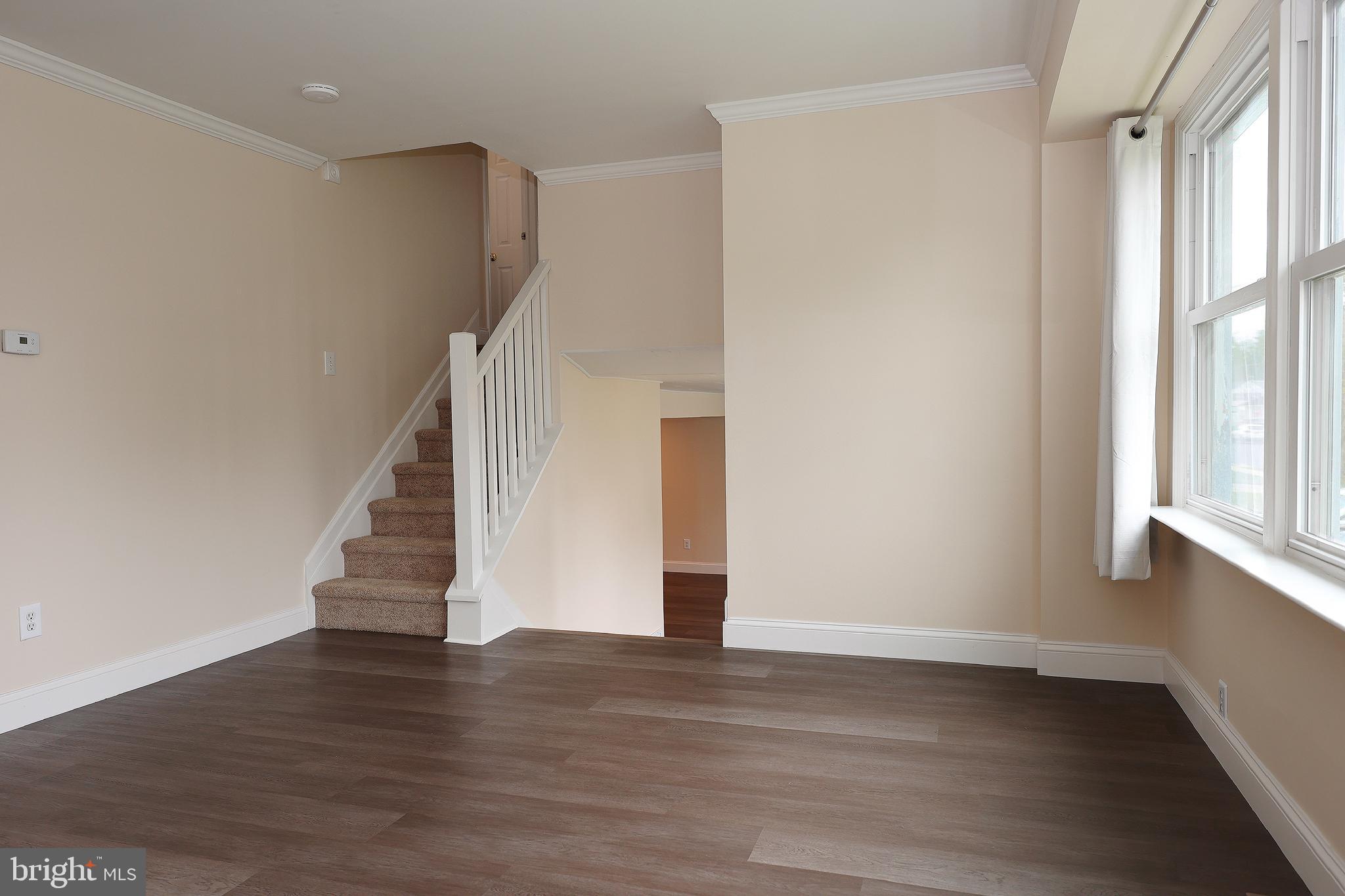 7 Abington Ave