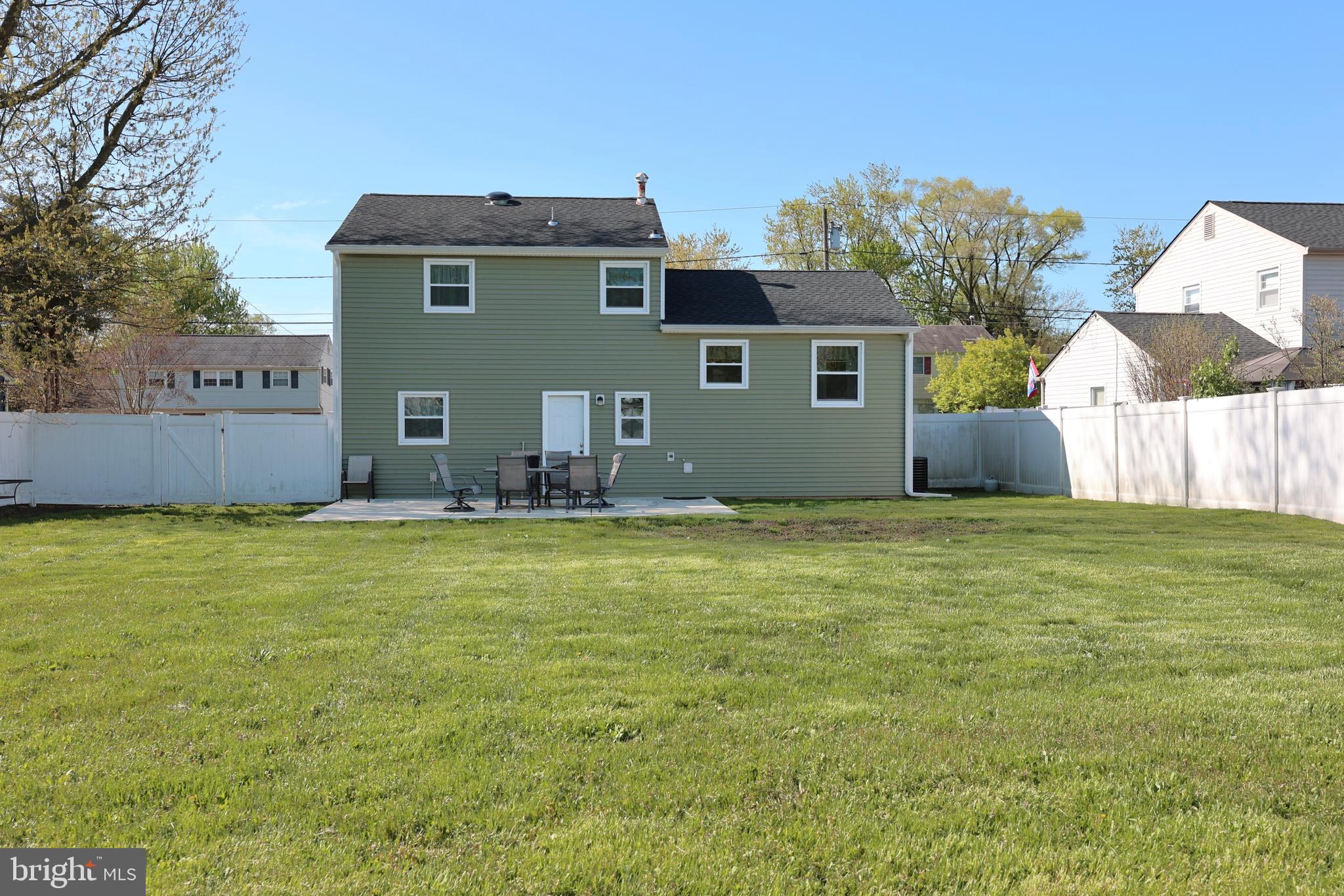 7 Abington Ave