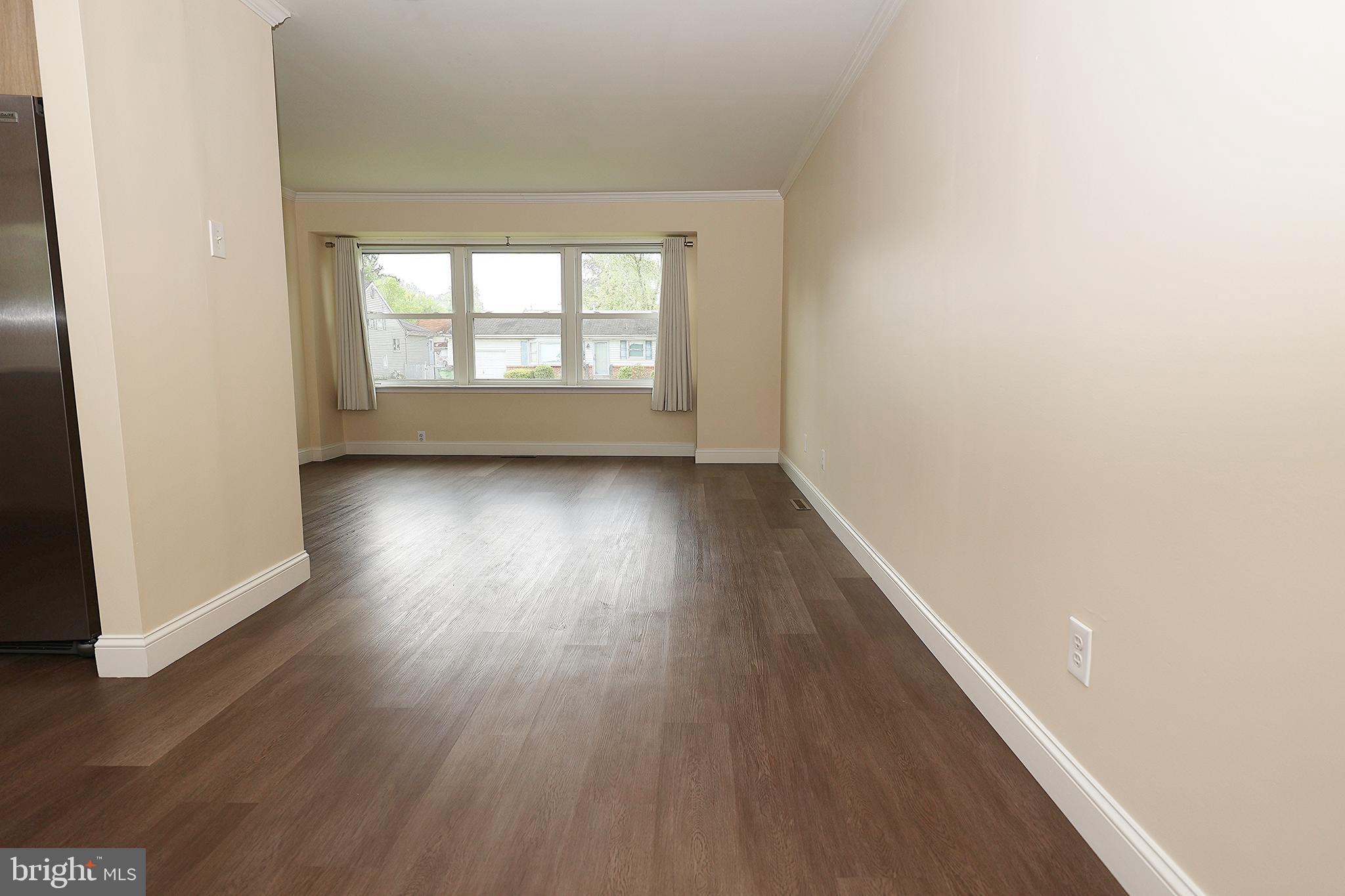 7 Abington Ave