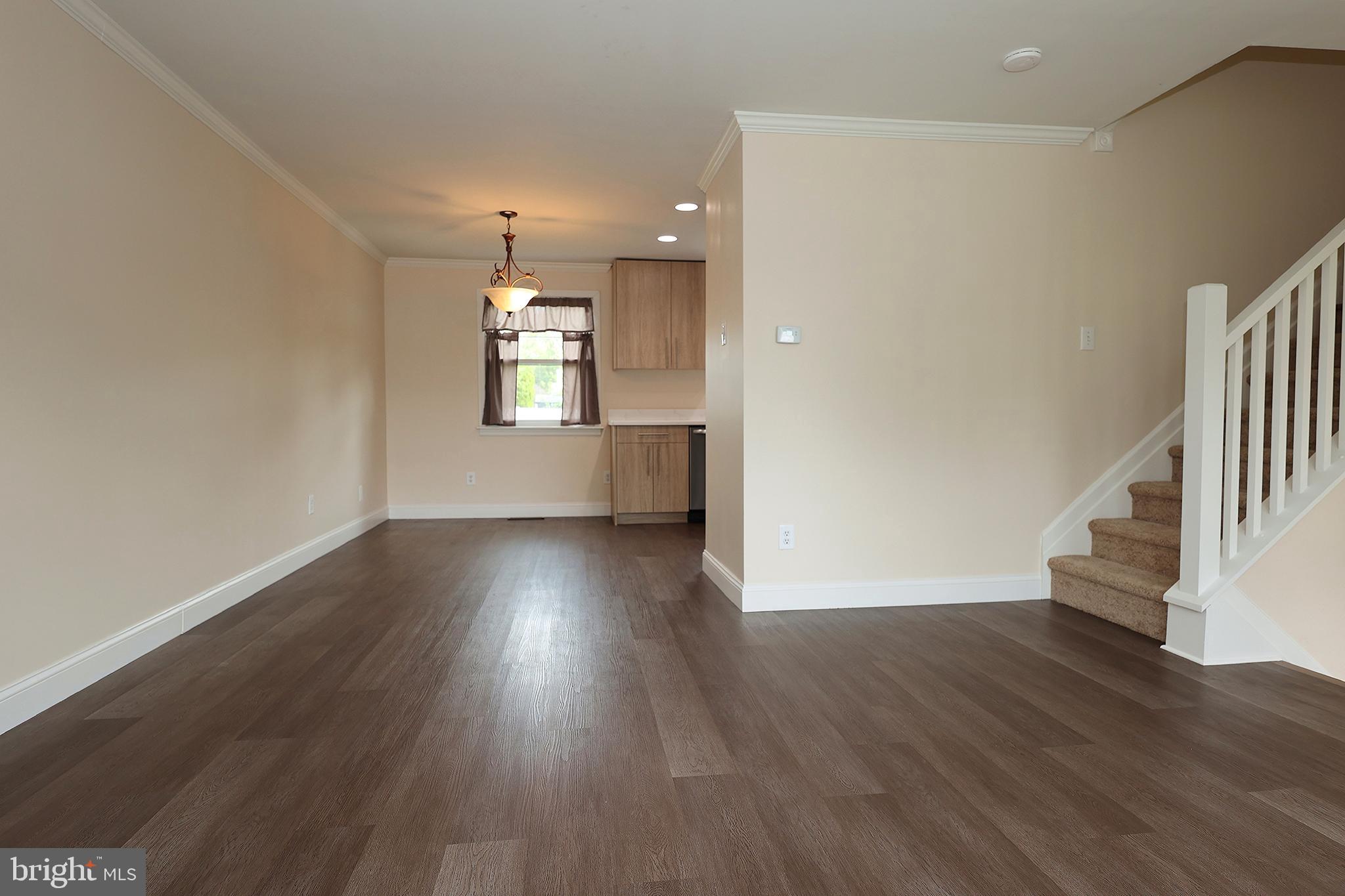 7 Abington Ave
