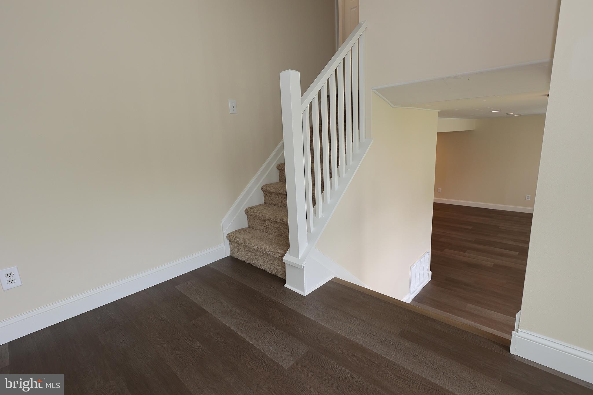 7 Abington Ave