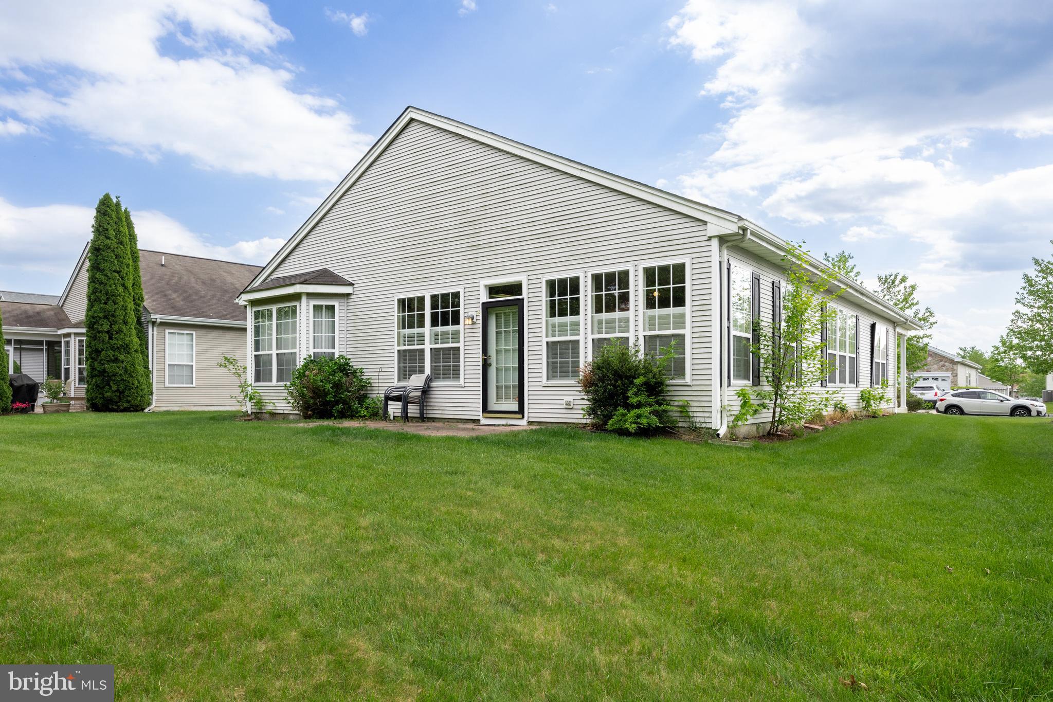 47 Vandevere Ln