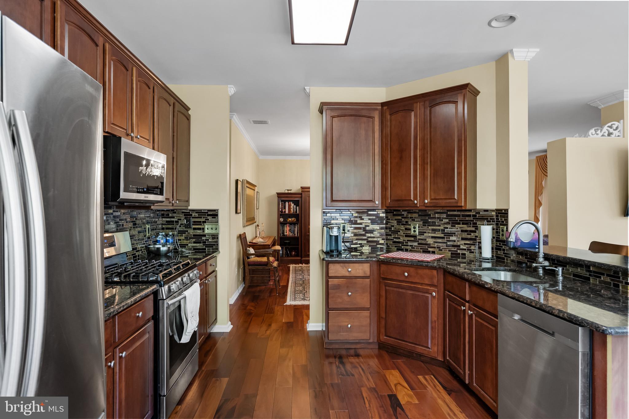 47 Vandevere Ln