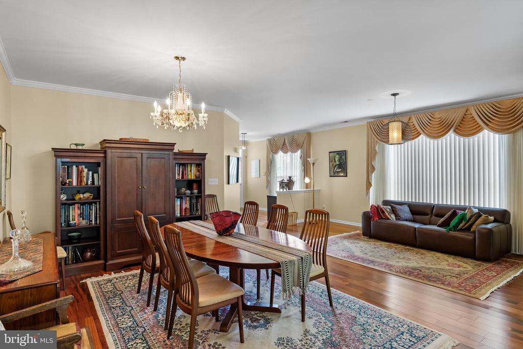 47 Vandevere Ln