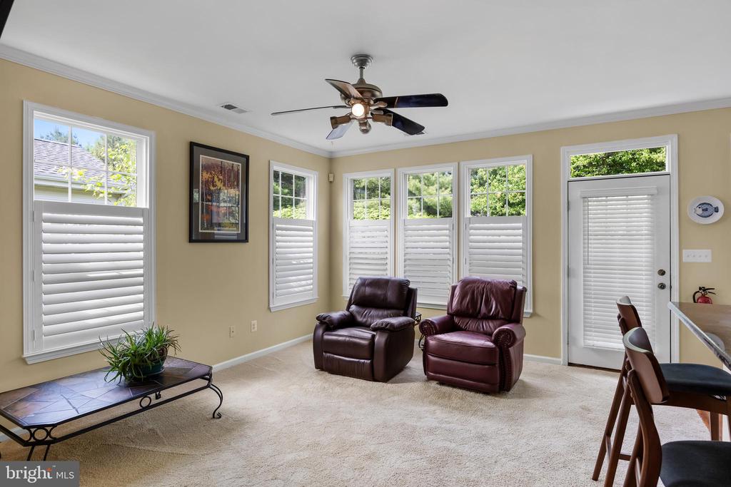47 Vandevere Ln