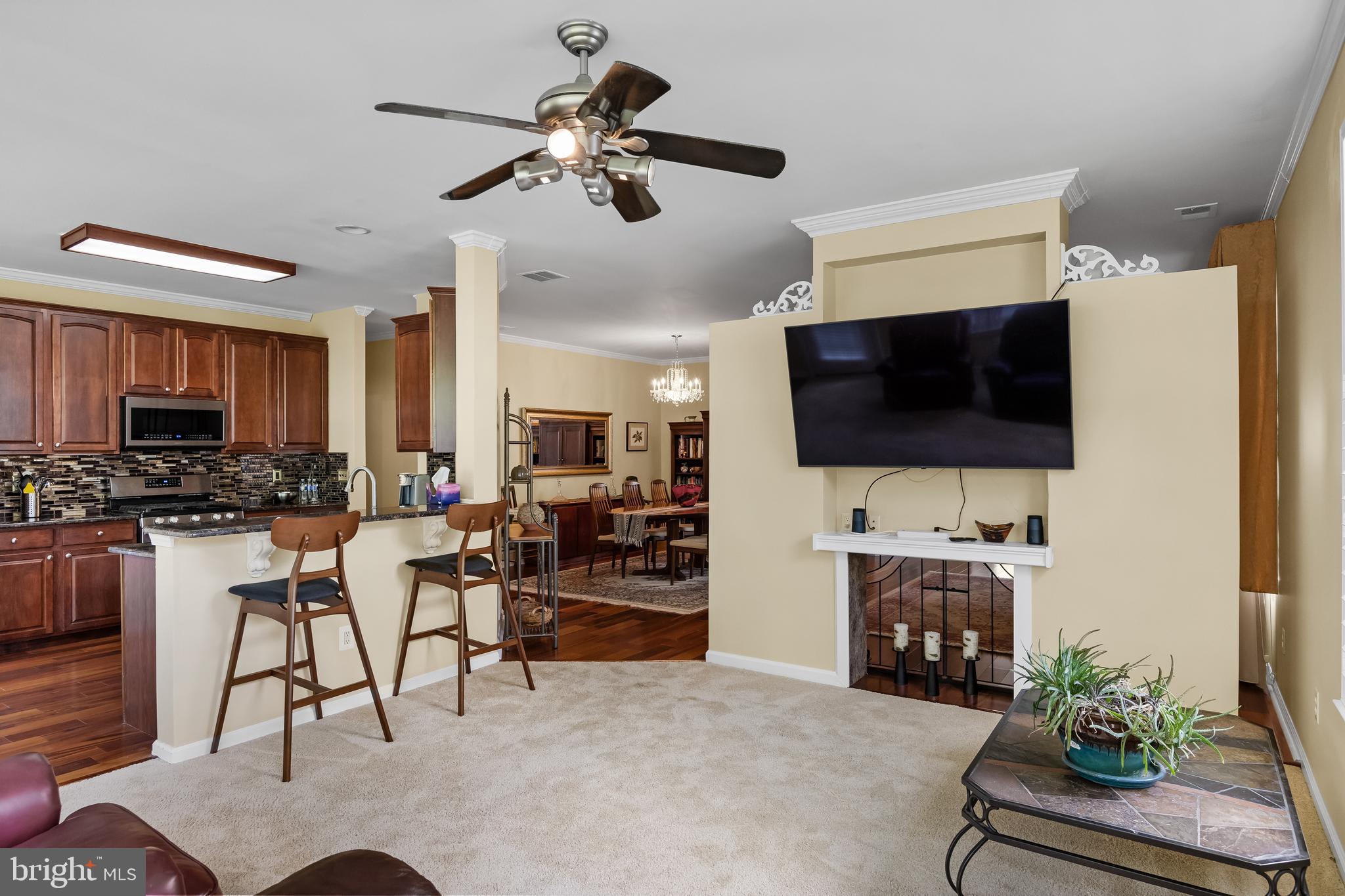 47 Vandevere Ln