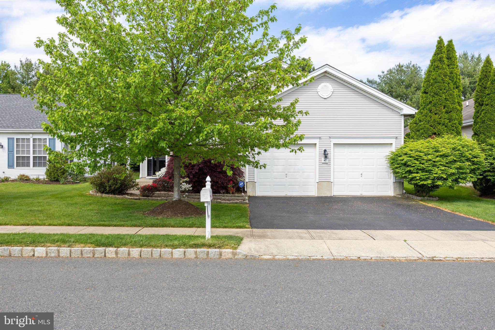 47 Vandevere Ln