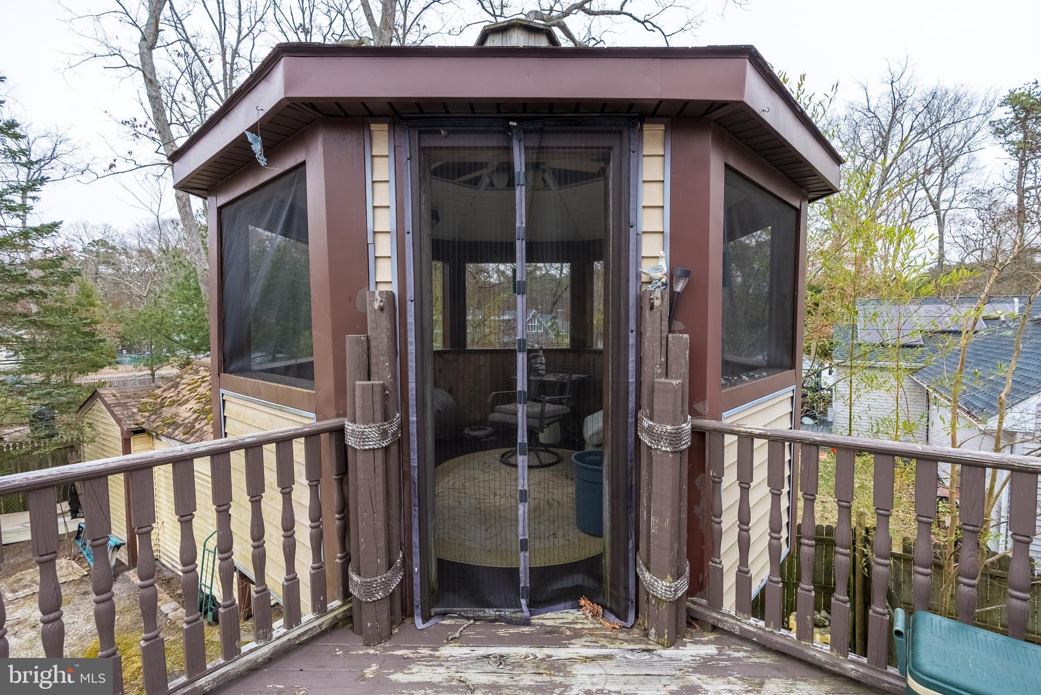 31 Filbert Ave