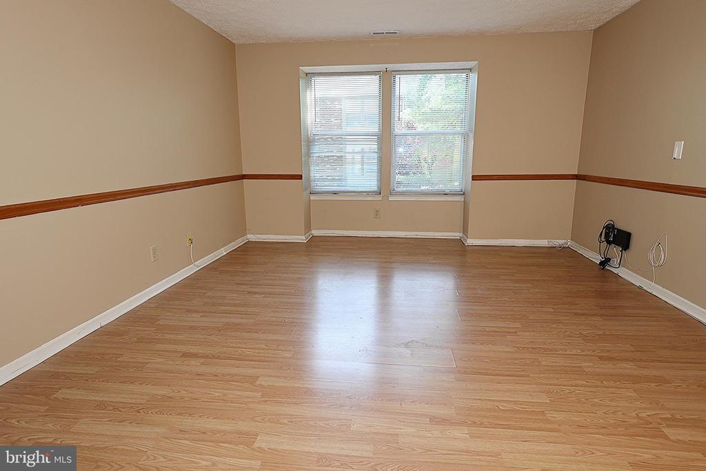 31 Teaberry Ct