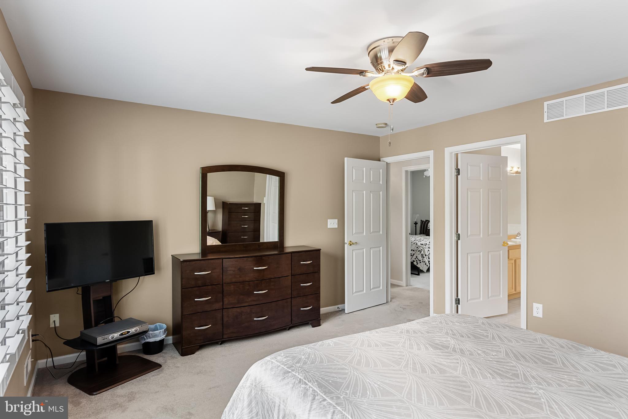9 Kathryn Ct