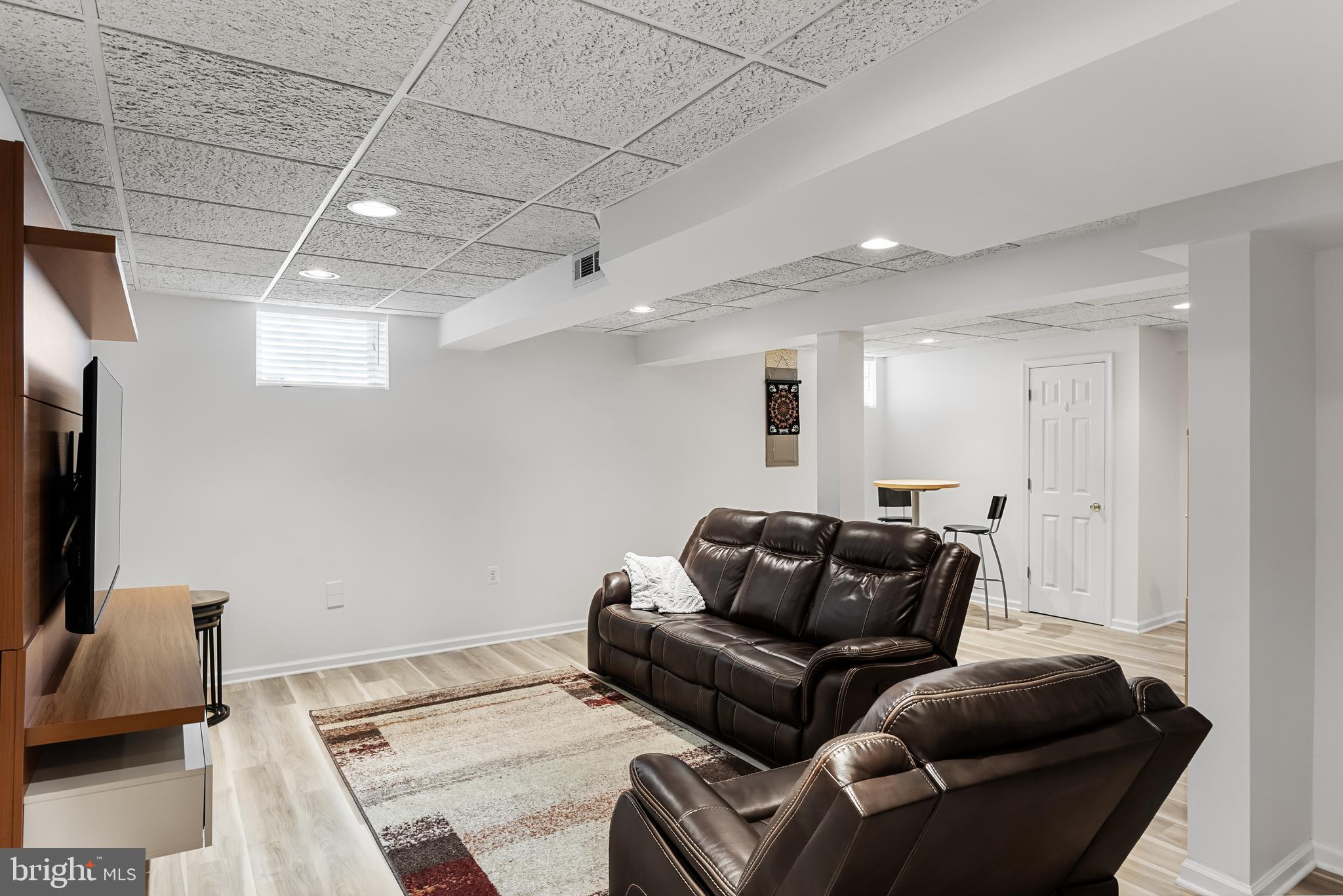 9 Kathryn Ct
