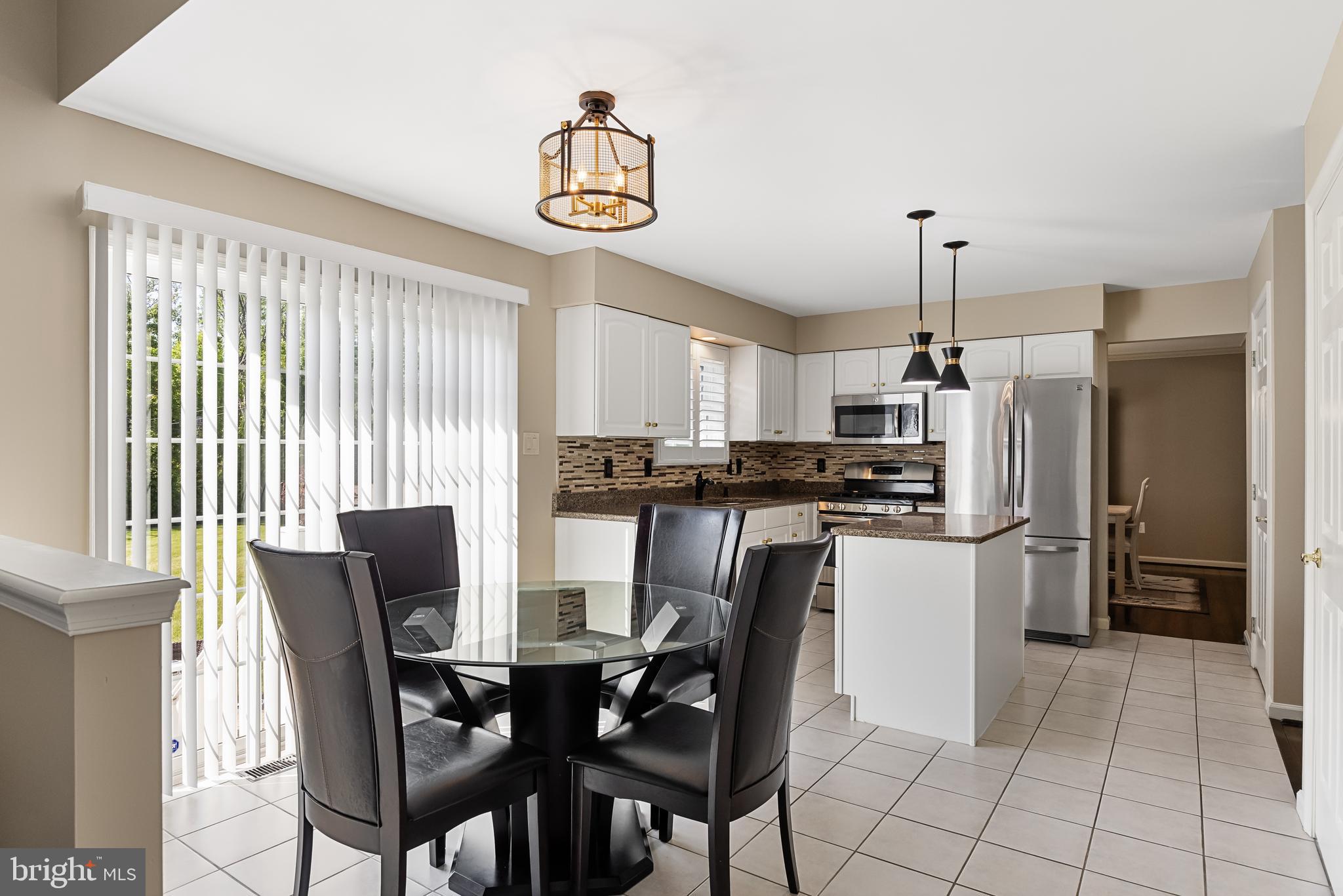 9 Kathryn Ct
