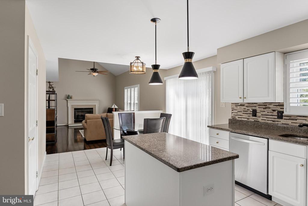 9 Kathryn Ct