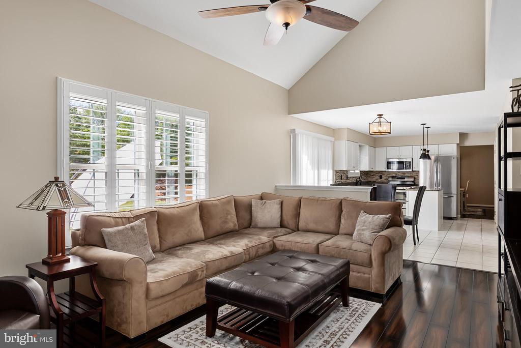 9 Kathryn Ct