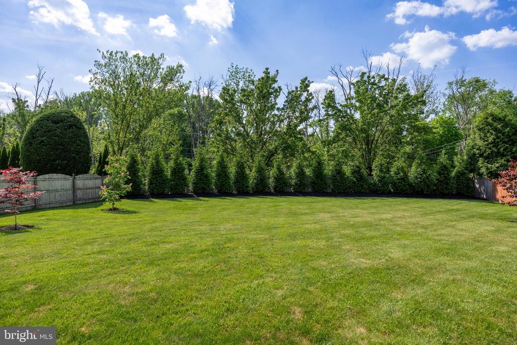 9 Kathryn Ct