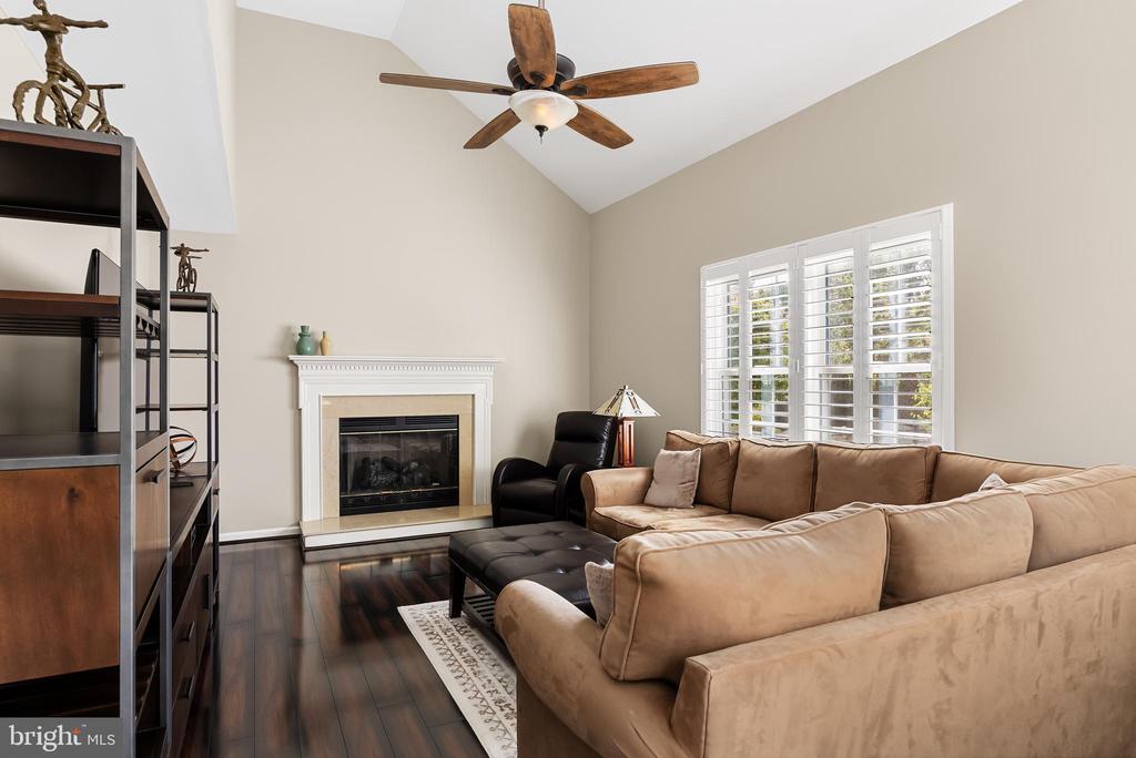 9 Kathryn Ct