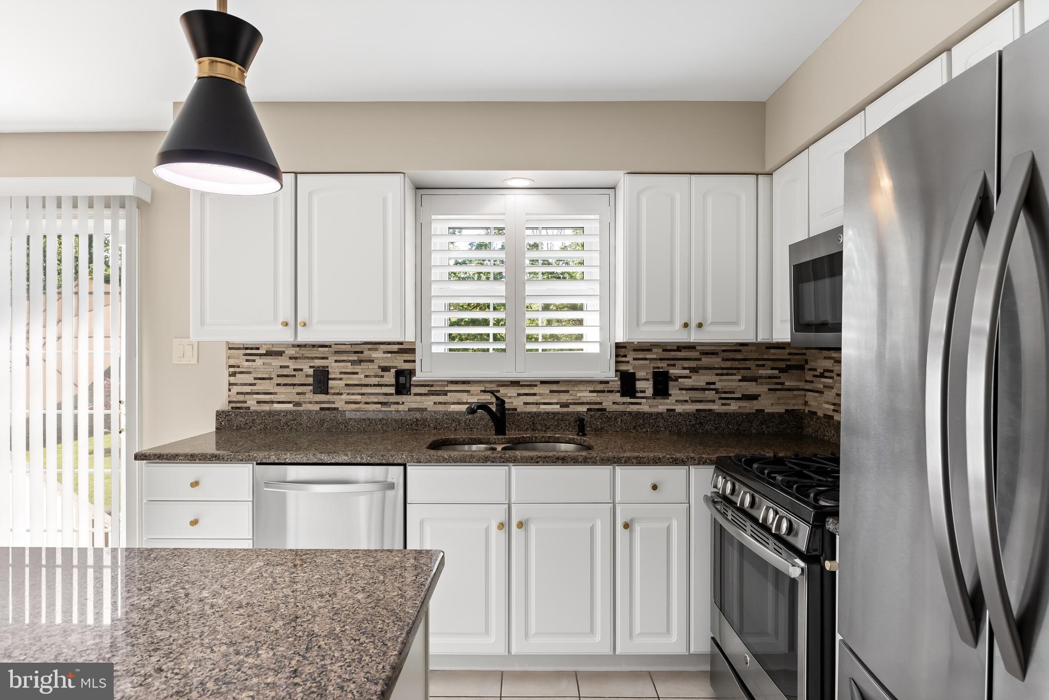 9 Kathryn Ct