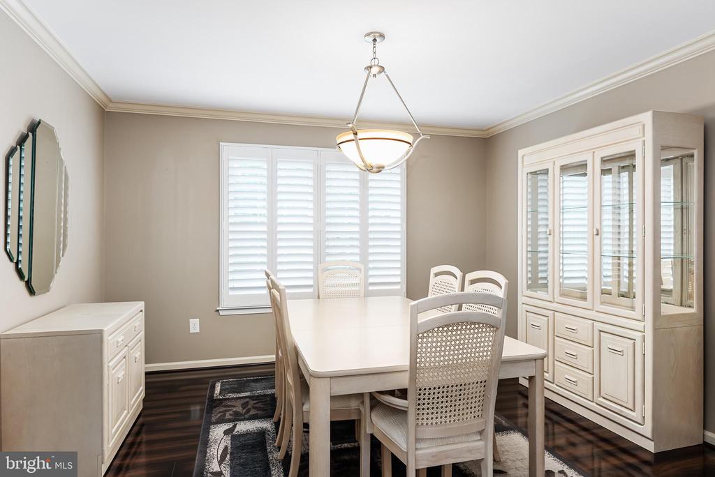 9 Kathryn Ct