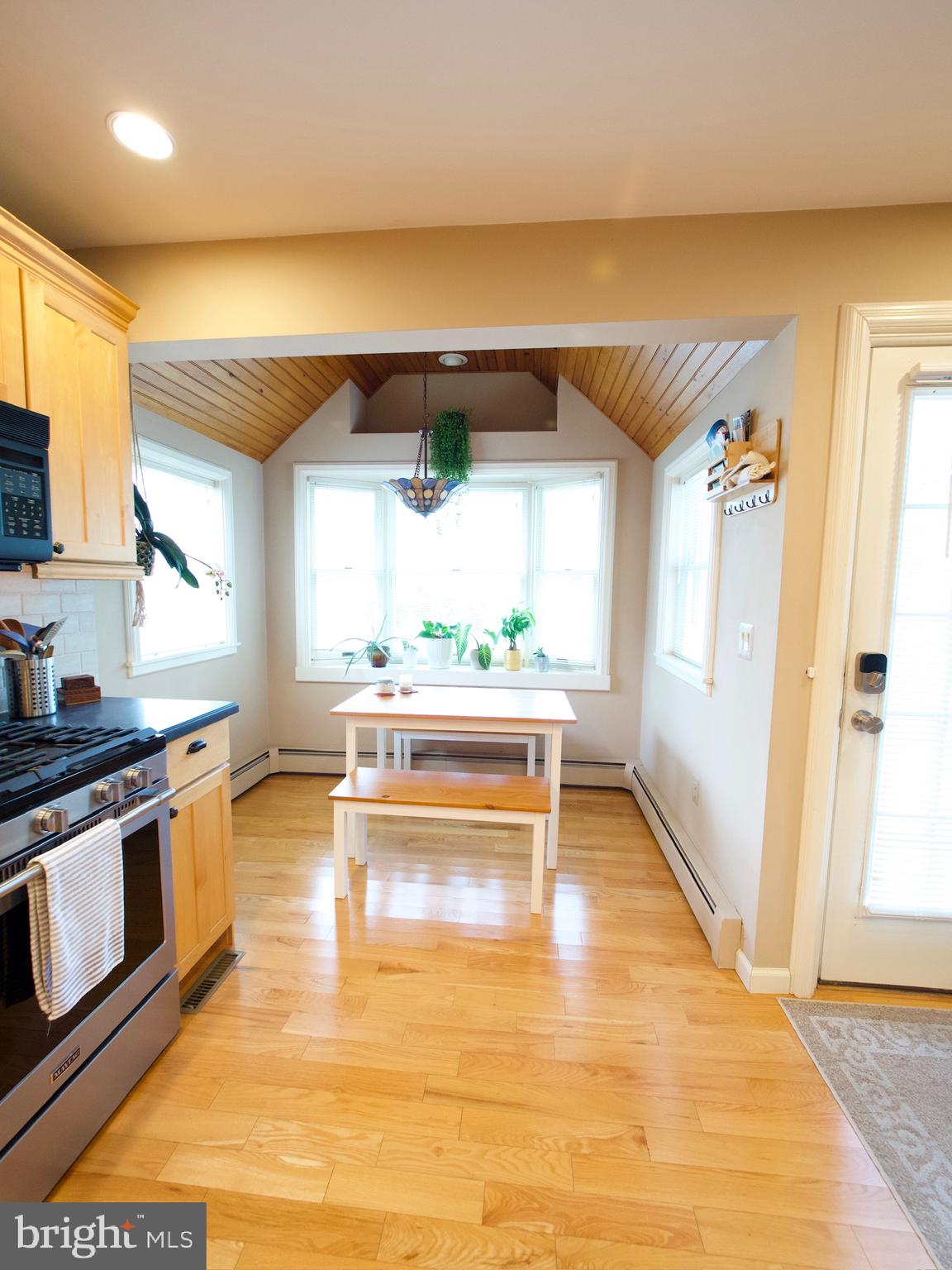 35 W WOODCREST AVENUE