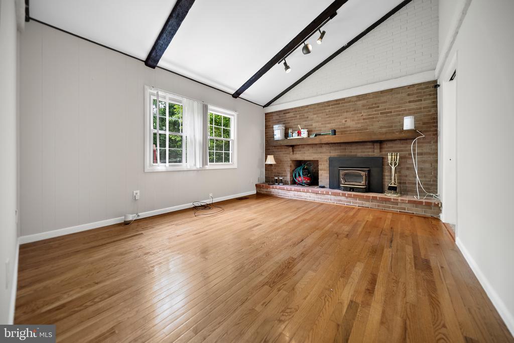 13 Overington Ave
