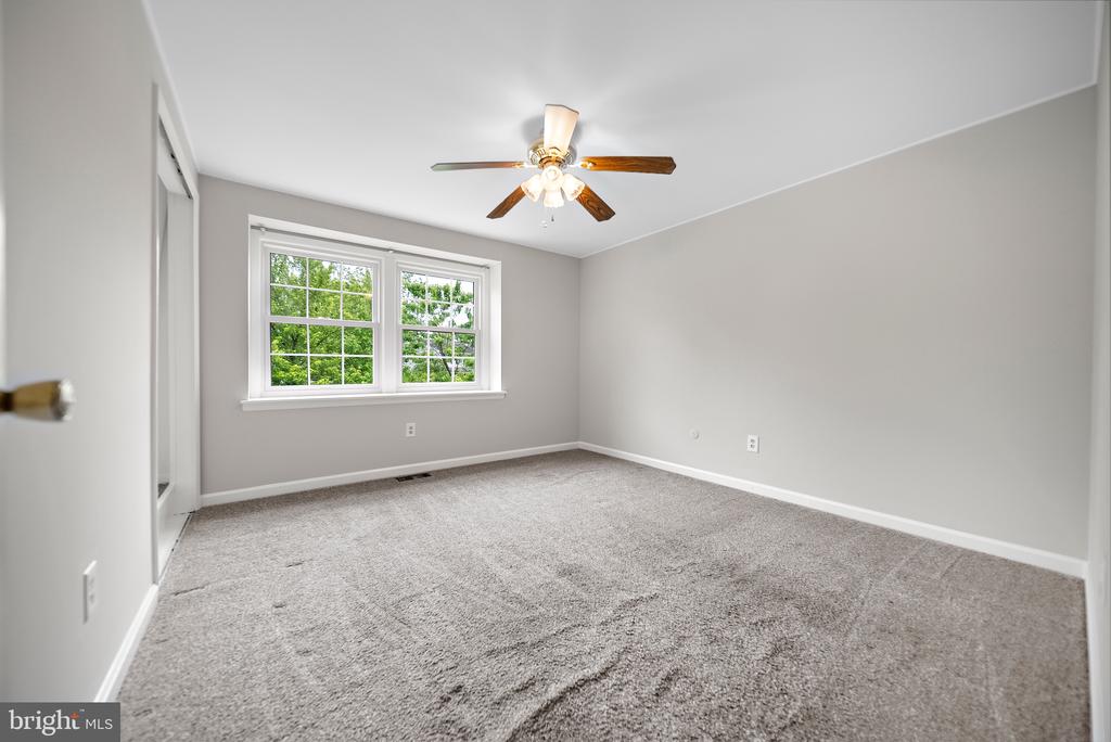 13 Overington Ave