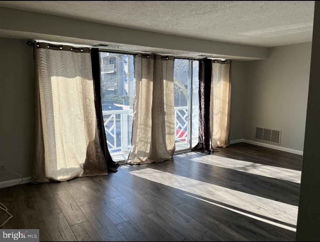 17 CRANBERRY COURT