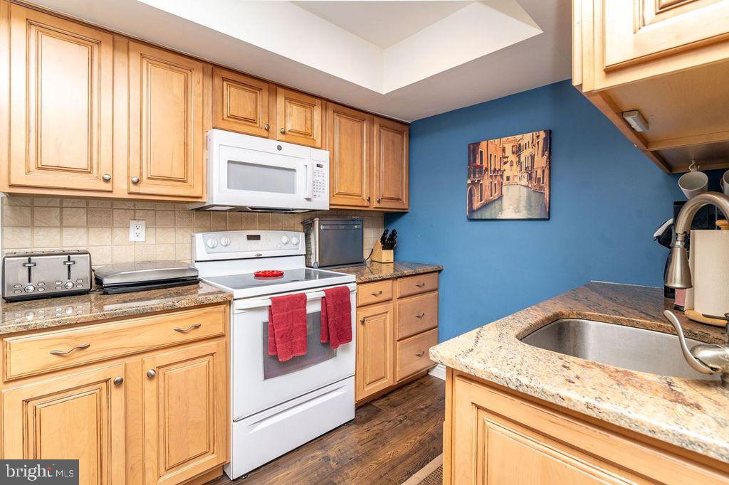 115 E Kings Highway Unit ##257