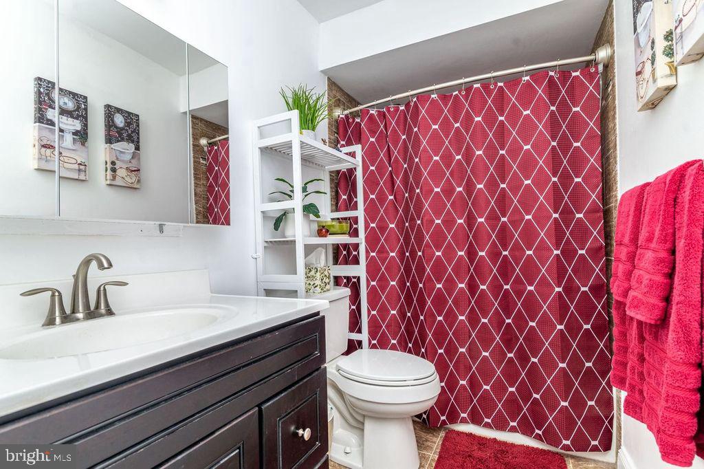 115 E Kings Highway Unit ##257