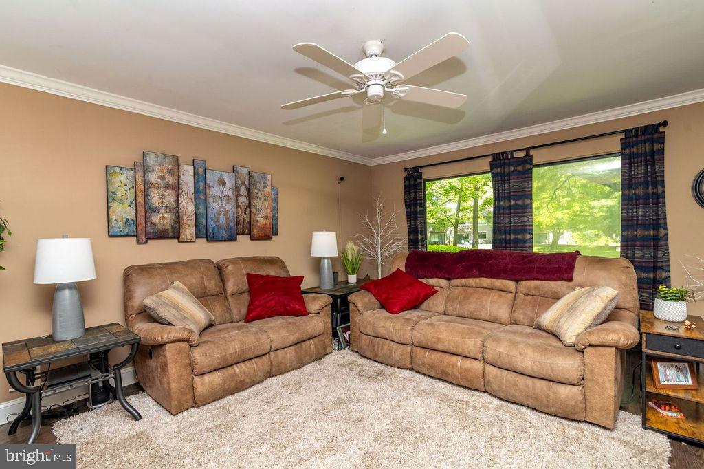 115 E Kings Highway Unit ##257