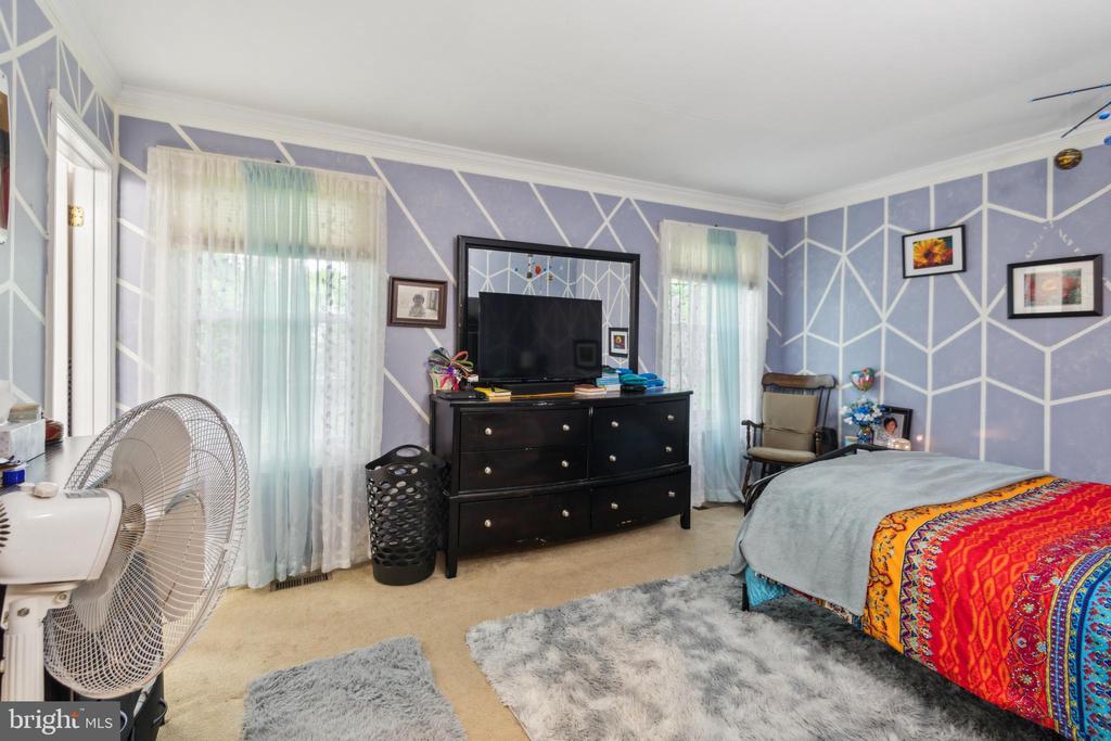 7 WISINA COURT