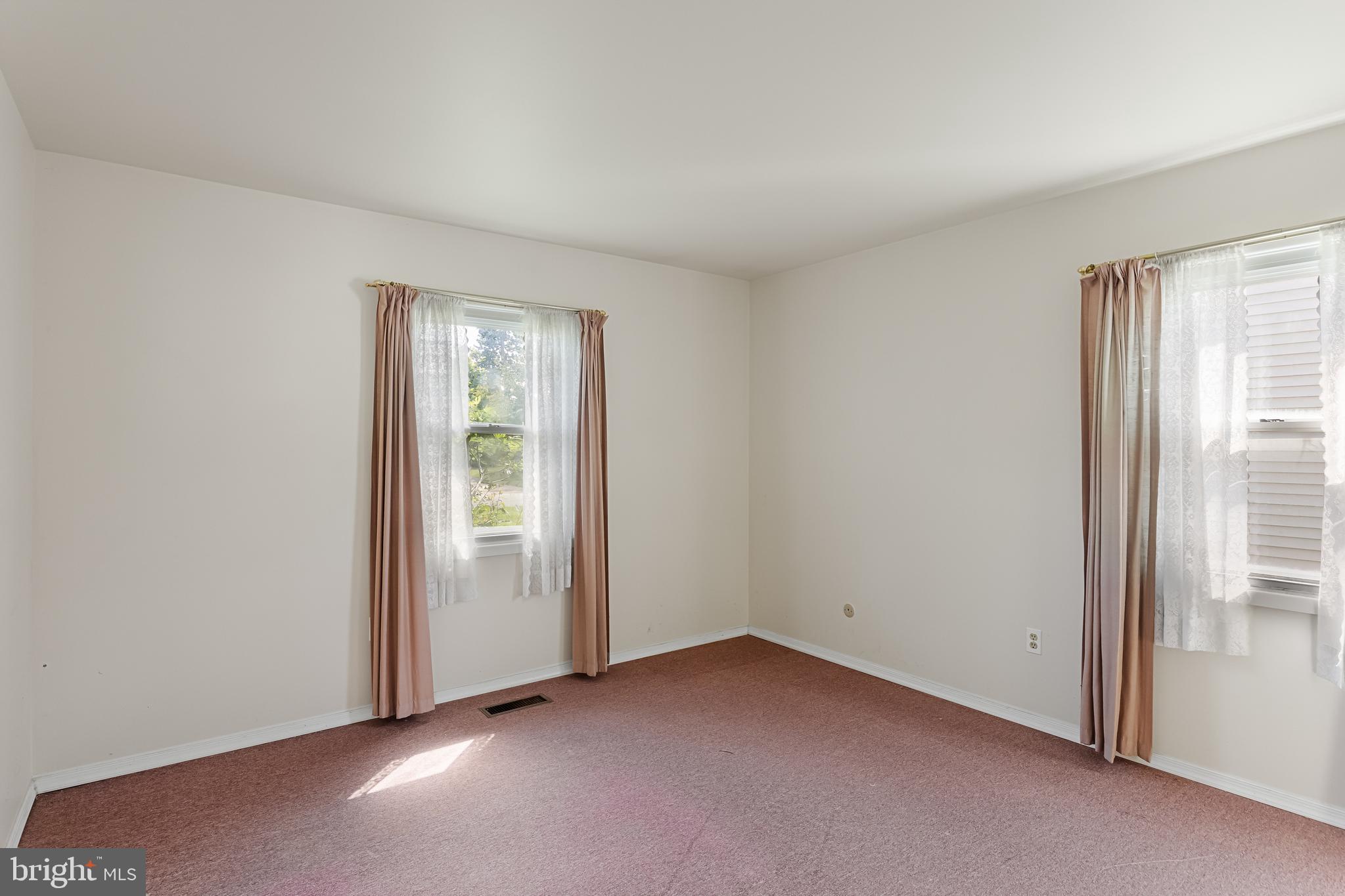 95 Hazelwood Cir