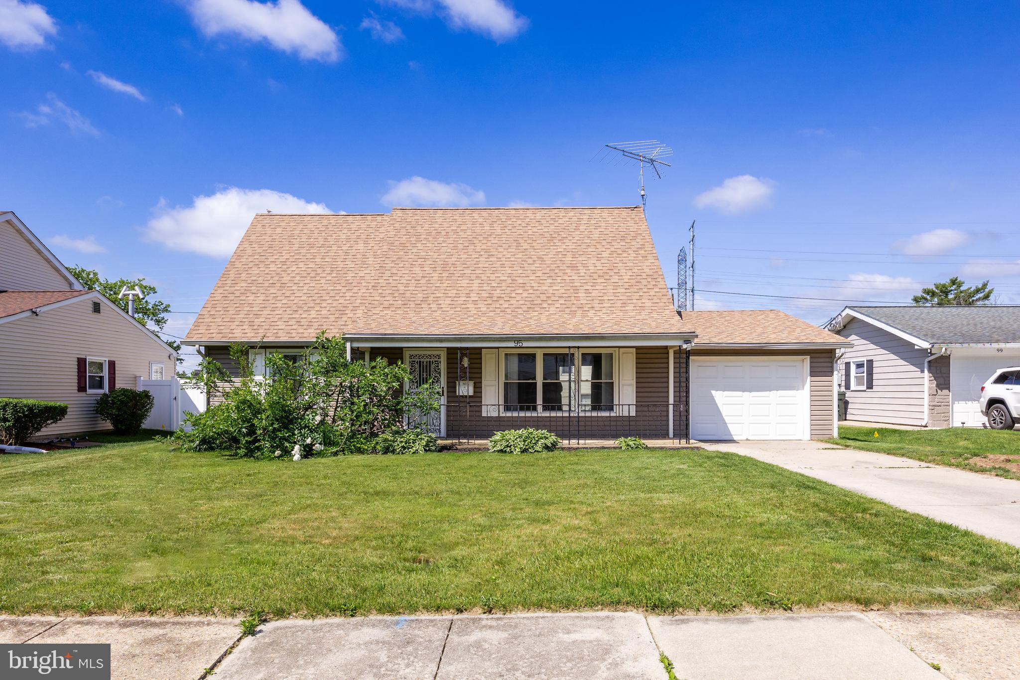 95 Hazelwood Cir