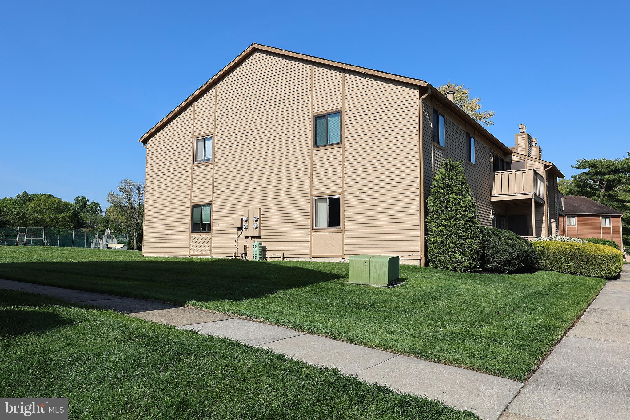 1005 Woodhollow Dr