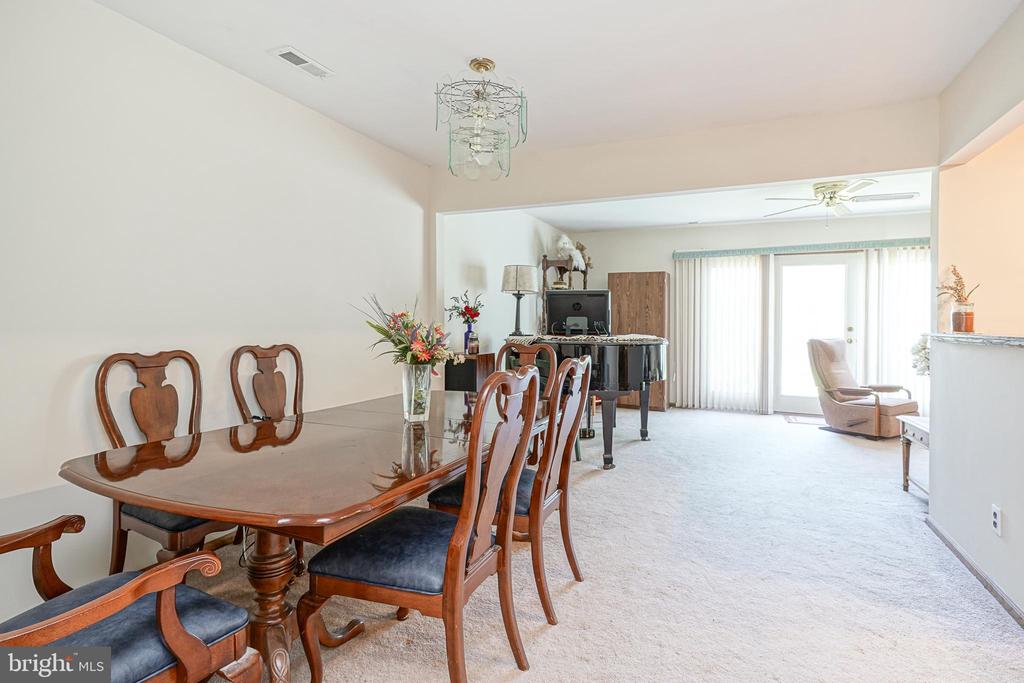 604 HAZELWOOD LANE