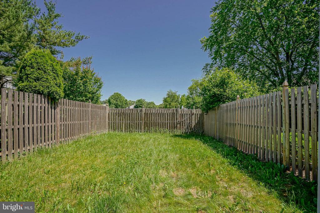 604 HAZELWOOD LANE